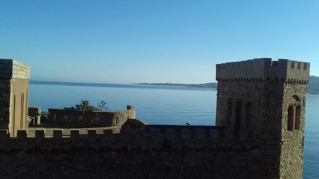 الجاجولا U Castellu Guesthouse المظهر الخارجي الصورة